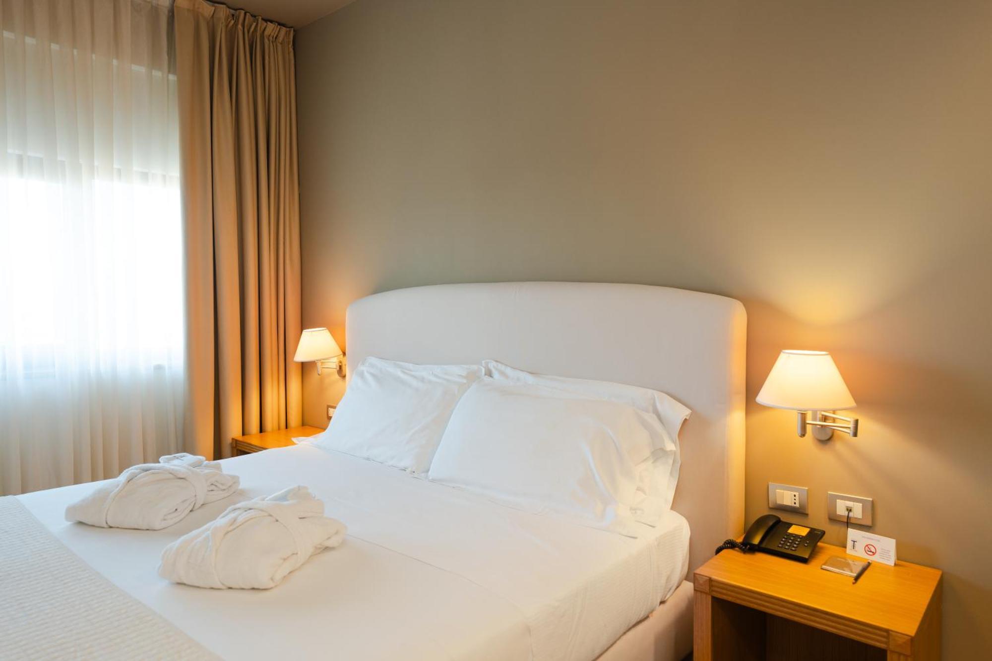 Hotel Touring Carpi Kültér fotó